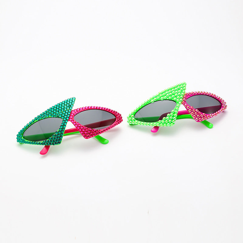 Alien diamond studded triangular sunglasses, retro glasses, women's party party sunglasses, UV resistant sunglasses