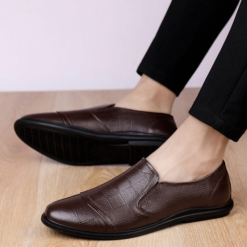 Men's bean shoes, genuine leather, fashionable, trendy, casual, youth flat bottom, low top lazy shoes