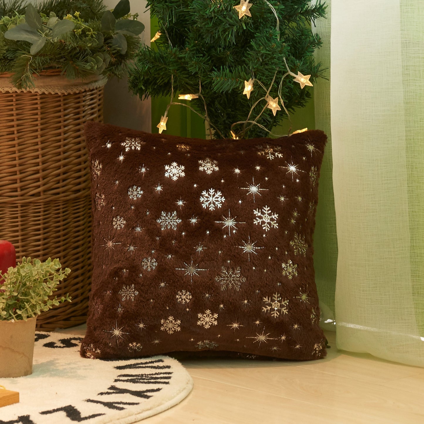 Christmas Snowflake Plush Hot Silver Sofa Pillowcase (excluding core) Home Pillow Cover