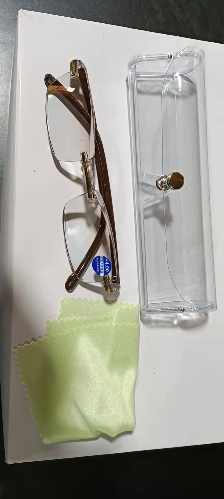 New frameless diamond trimmed reading glasses with anti blue light and blue film integrated men's reading glasses metal