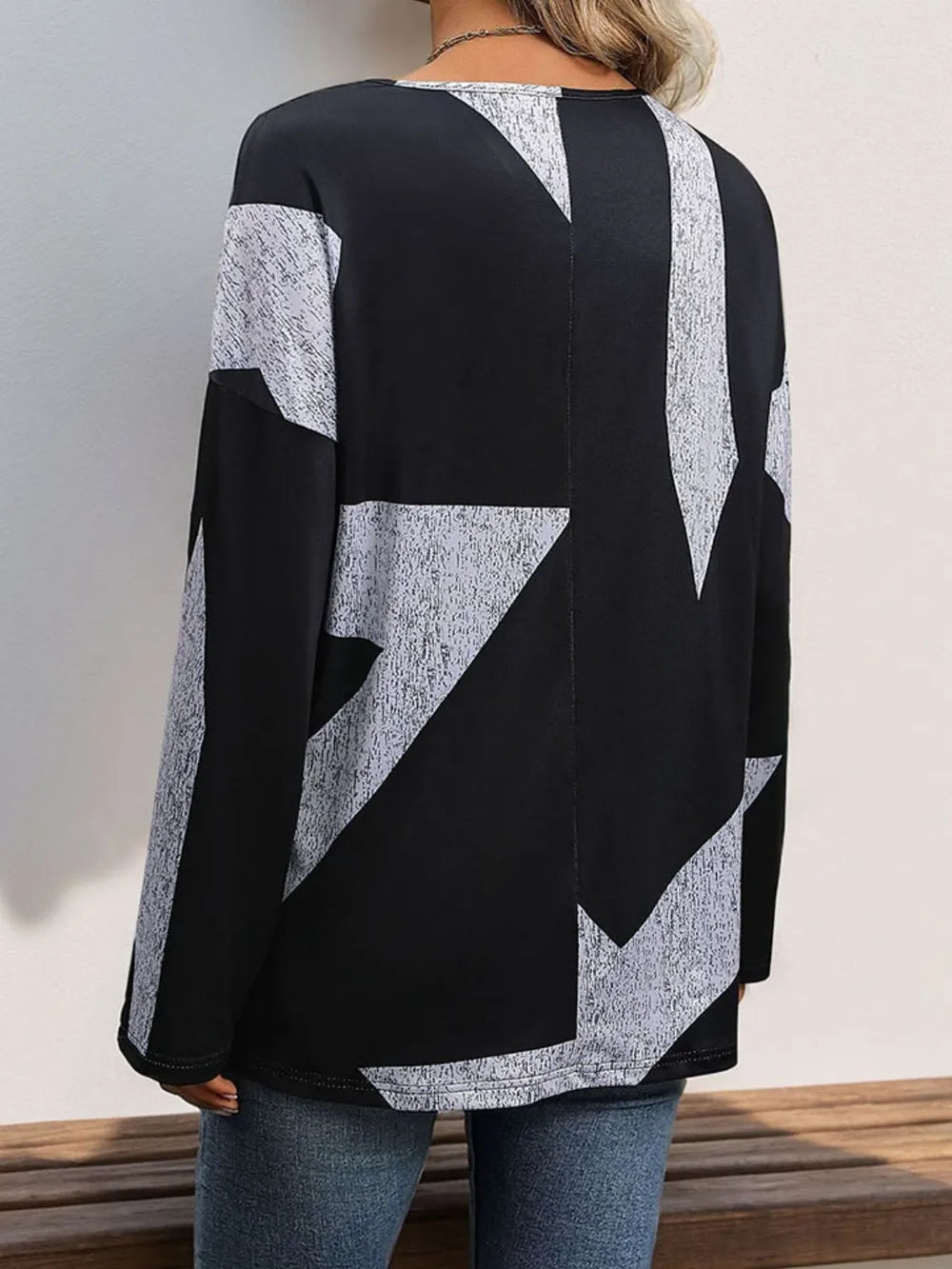 Long sleeved casual loose color blocked top for women
